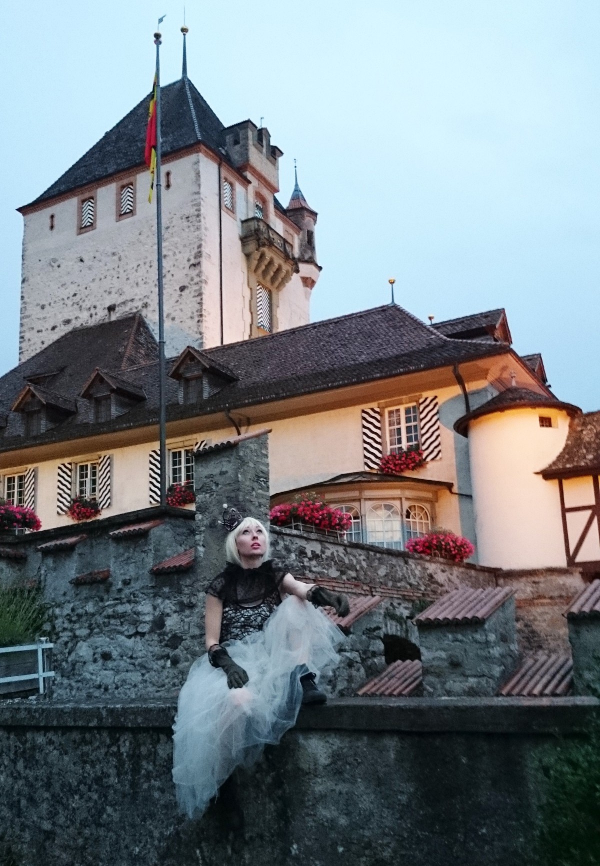 The Human Chameleon - Princess Castles - Switzerland - Oberhofen (4)